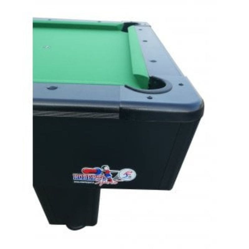 corner pocket of roberto sports first pool 200 7ft pool table